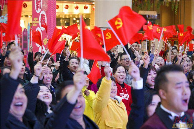 邮报：埃弗顿新球场周边店面引争夺，一中餐外卖店已找到新址